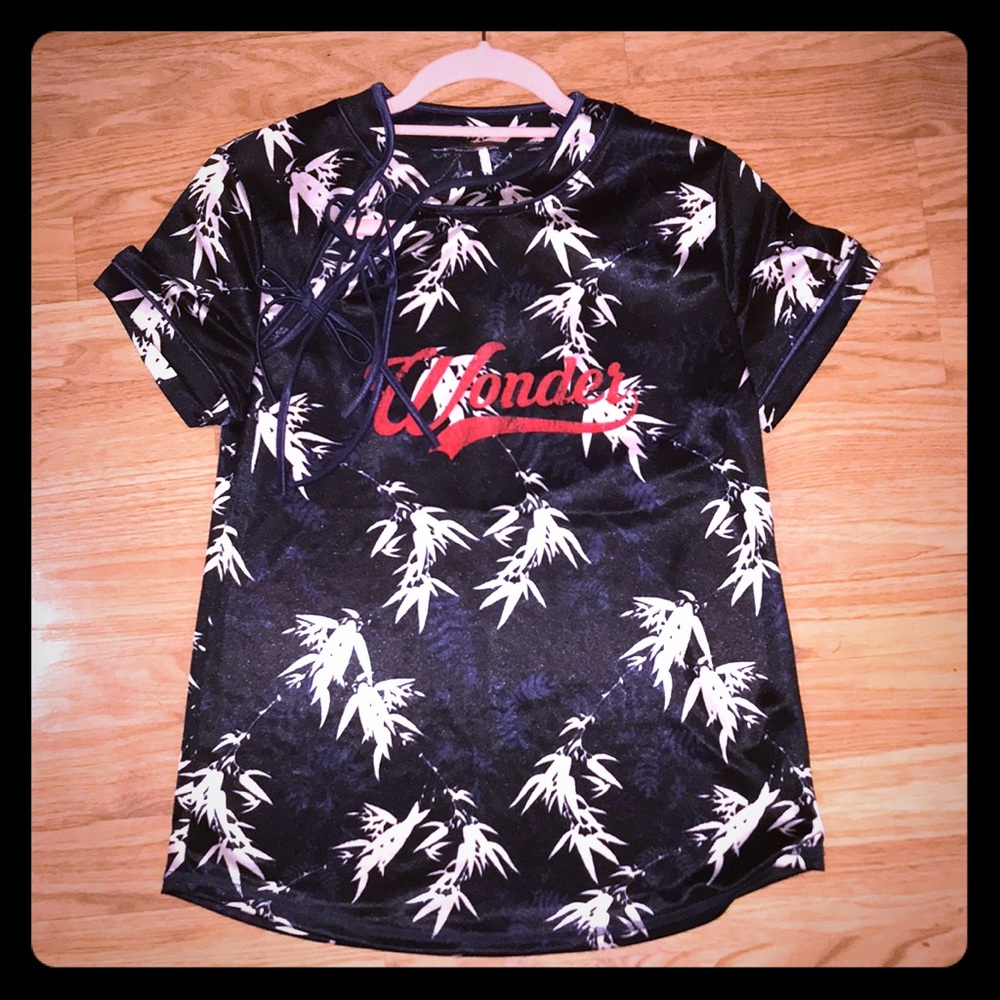 Free People NWOT Unique Style Graphic Top